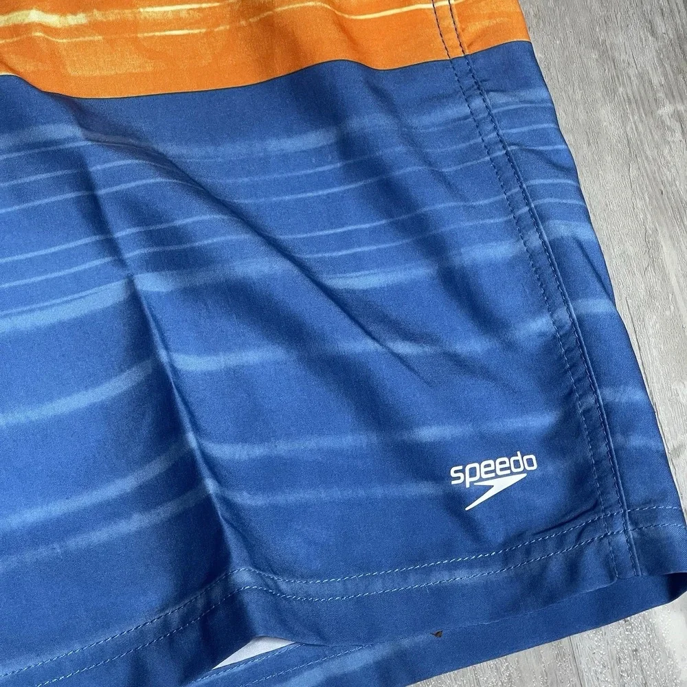 Speedo Swim trunks Size Large 4-Way Comfort Stretch UPF 50+‎ Z-360